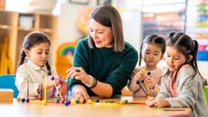 Top 10 Countries for Teaching Professionals 1